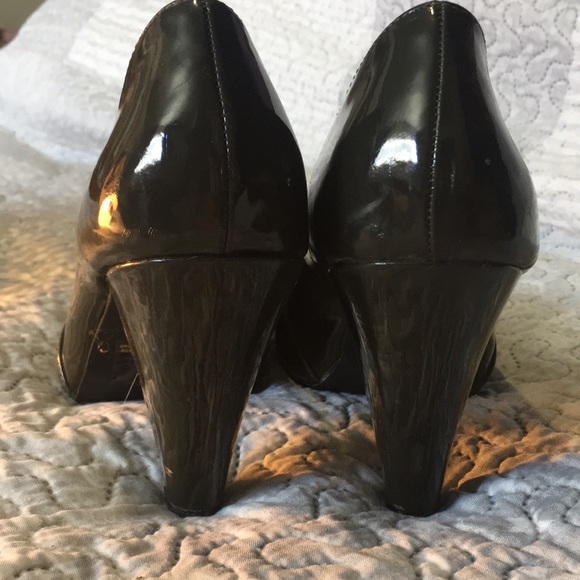 Green open toe heels - Picture 5 of 7